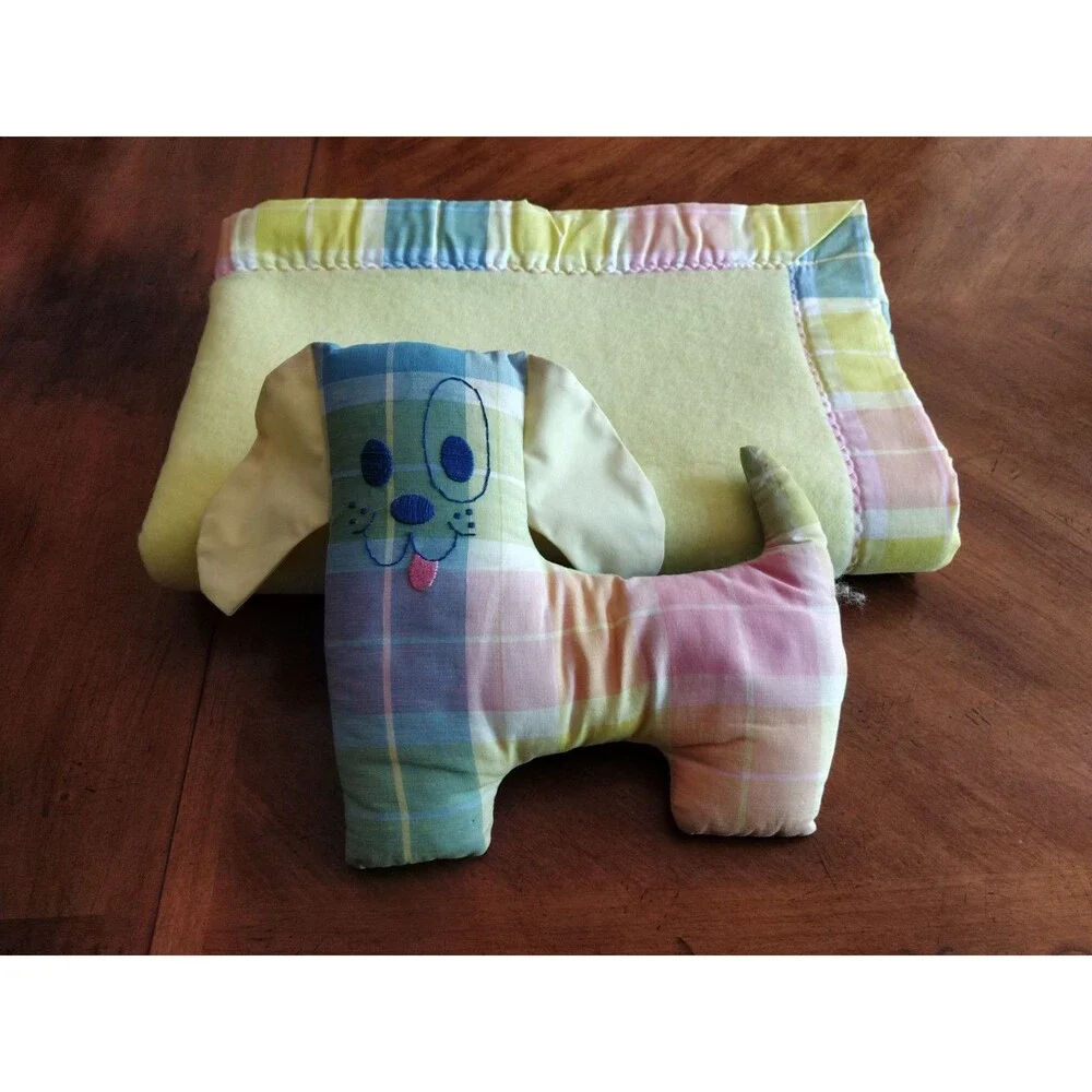 Quiltex Vintage Yellow Acrylic Baby Blanket Plaid Trim 36x49” (Bonus Dog Flawed)
